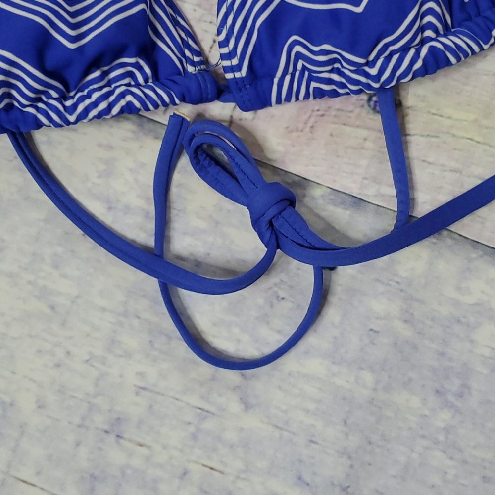 Mossimo  Triangle Bikini Top - Picture 3 of 8